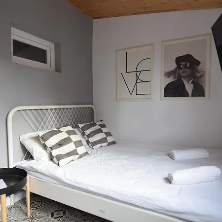 In The Old Apartman Bukarest